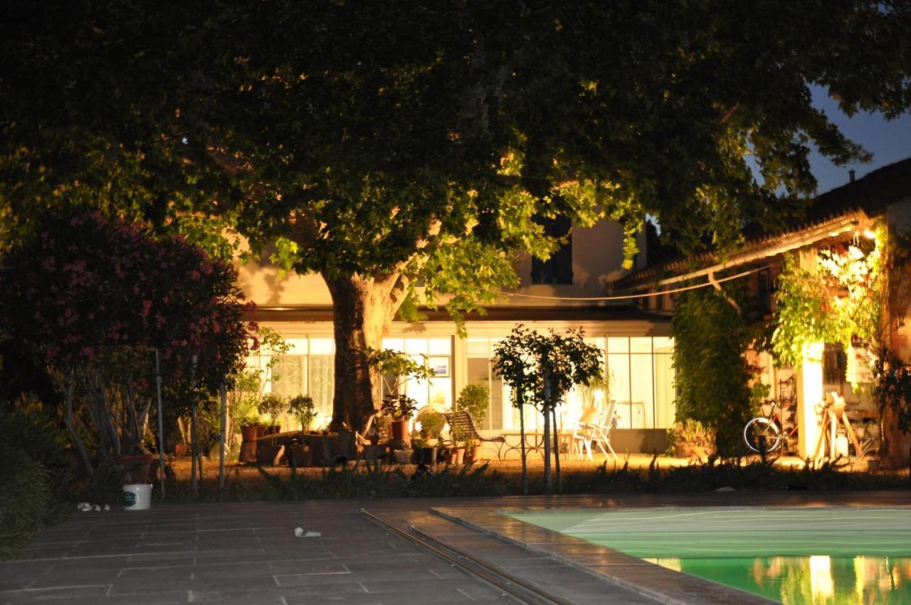 La Ferme De Tonton Jules 2 Hotel Entraigues-sur-la-Sorgue ภายนอก รูปภาพ