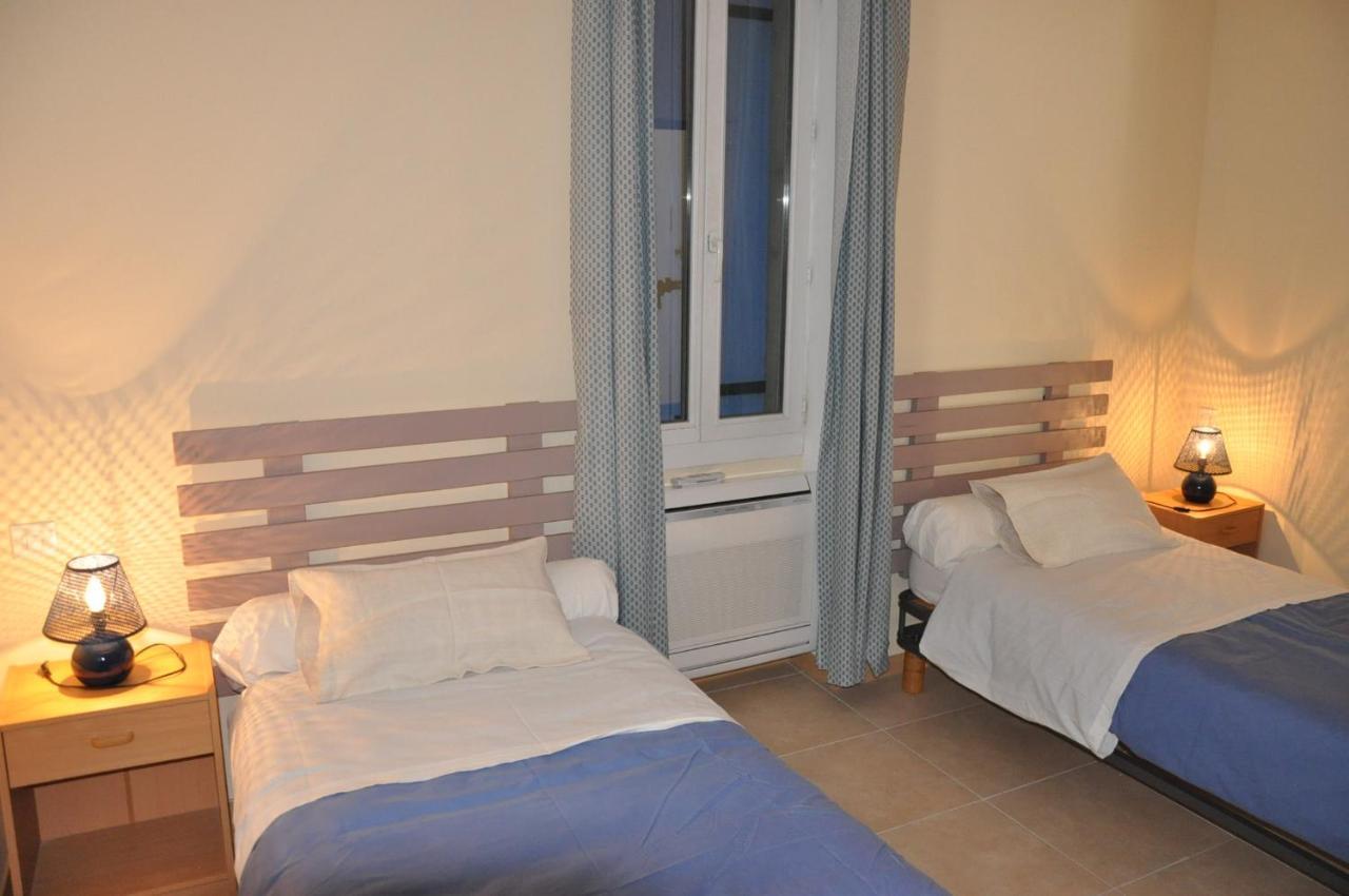 La Ferme De Tonton Jules 2 Hotel Entraigues-sur-la-Sorgue ภายนอก รูปภาพ